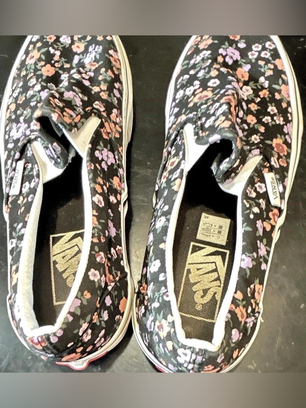 Vans Classic Slip-On Unisex
Low Top Floral Canvas Slip-On
Shoes US 9W/Men: 7.5 - Picture 2 of 7